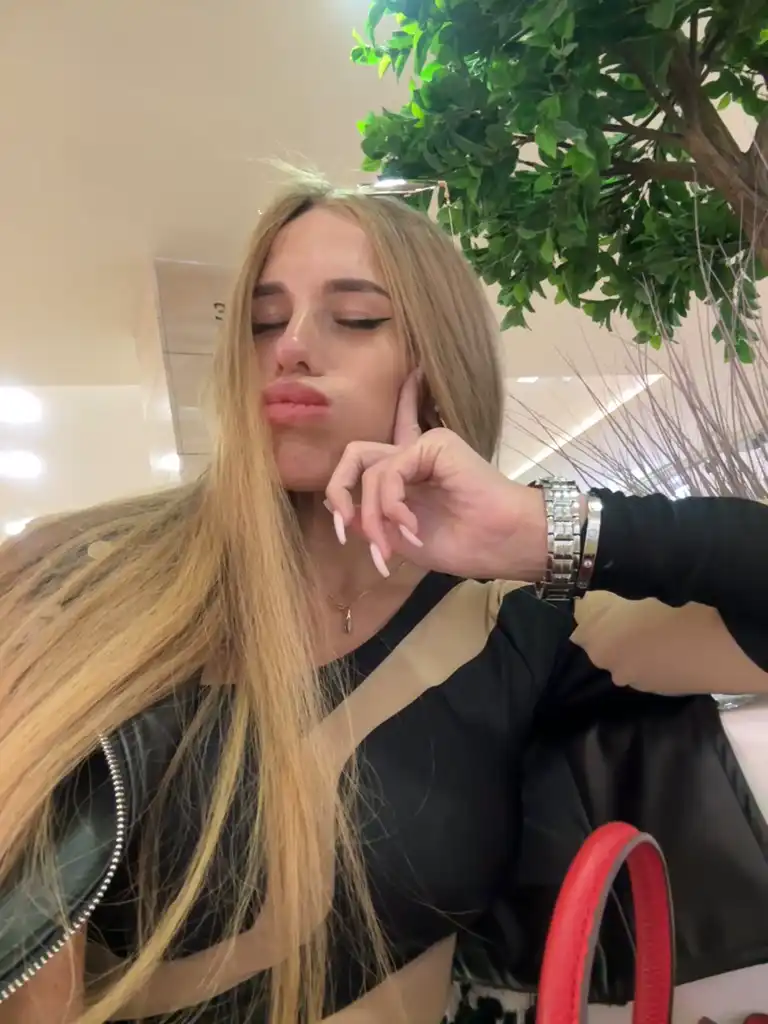 Blondinochkaa – Bongacams Live Show Record – 2026-03-04 23:39:15
