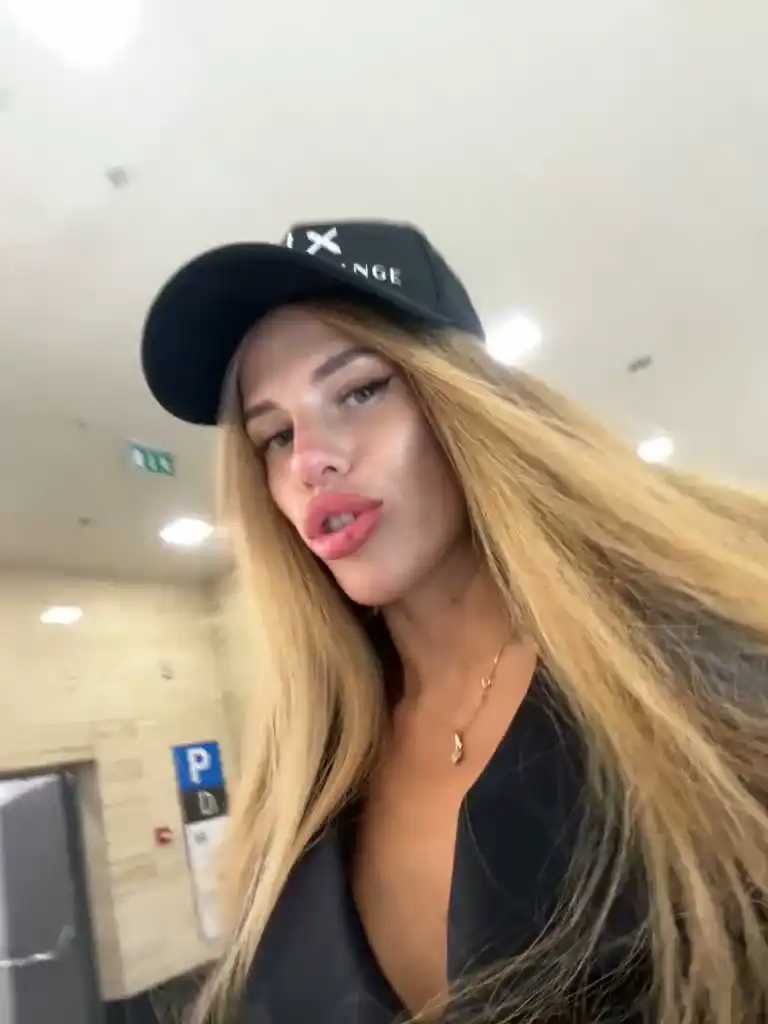 Blondinochkaa – Bongacams Live Show Record – 2026-02-16 21:54:34