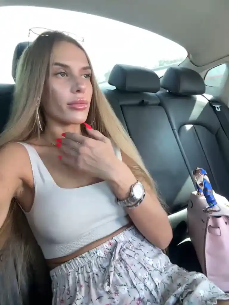 Blondinochkaa – Bongacams Live Show Record – 2025-05-07 21:40:34
