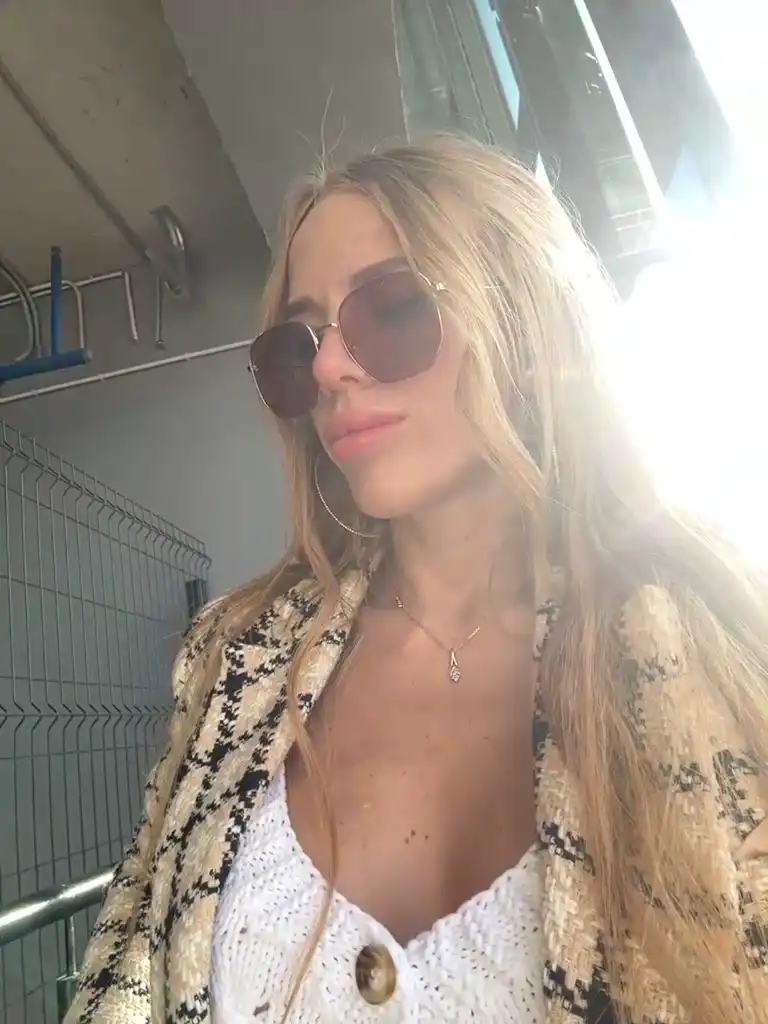 Blondinochkaa – Bongacams Live Show Record – 2026-04-28 15:07:30