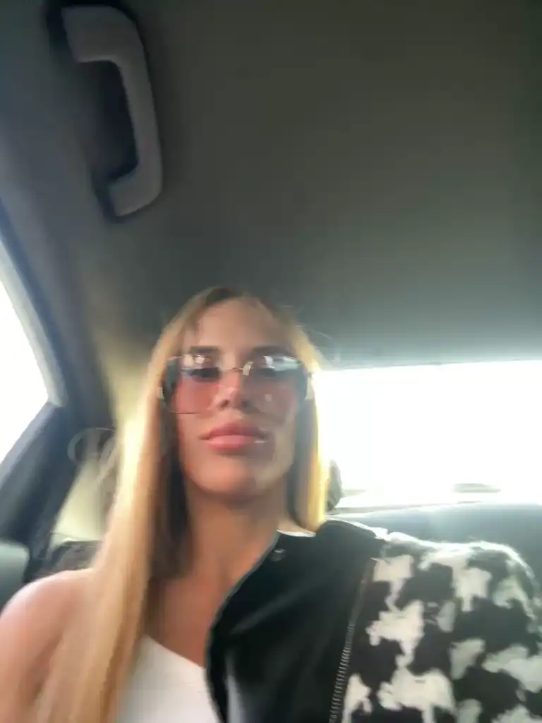Blondinochkaa – Bongacams Live Show Record – 2026-04-09 10:20:16