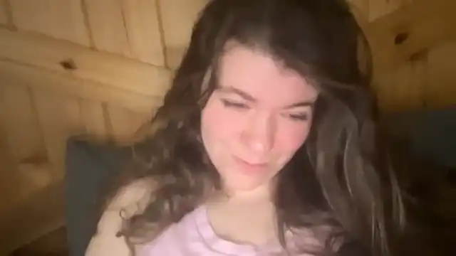Trixiegirl3 – Myfreecams Live Show Record – 2026-02-24 06:21:35