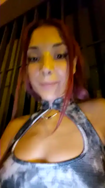 Karlaluar – Amateur.tv Live Show Record – 2025-10-21 14:13:01