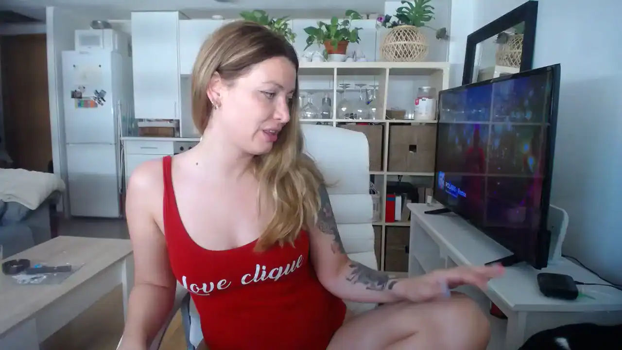 Lovely_annais – Amateur.tv Live Show Record – 2025-04-21 06:01:51