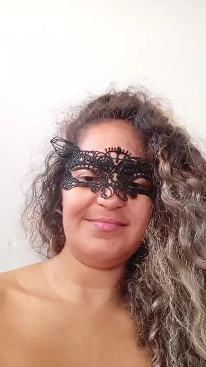 Ksaluberofc – Cam4 Live Show Record – 2025-12-31 06:21:20