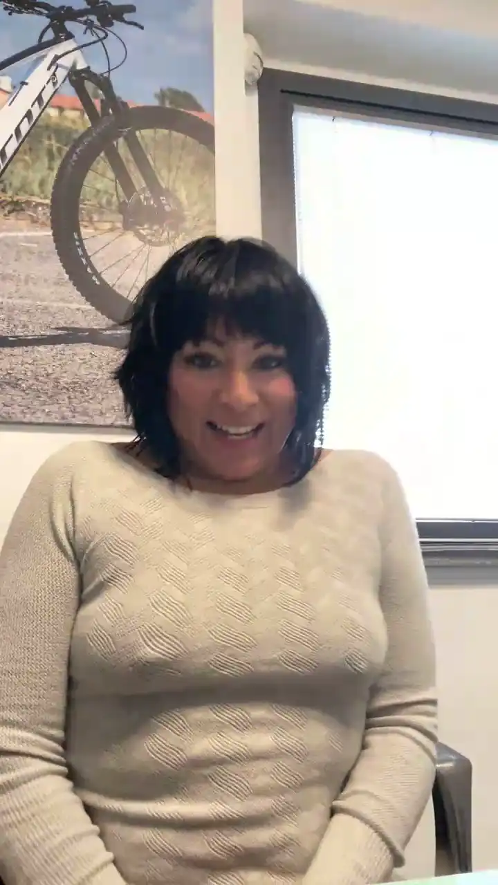 Mya79 – Cam4 Live Show Record – 2025-09-08 18:34:17
